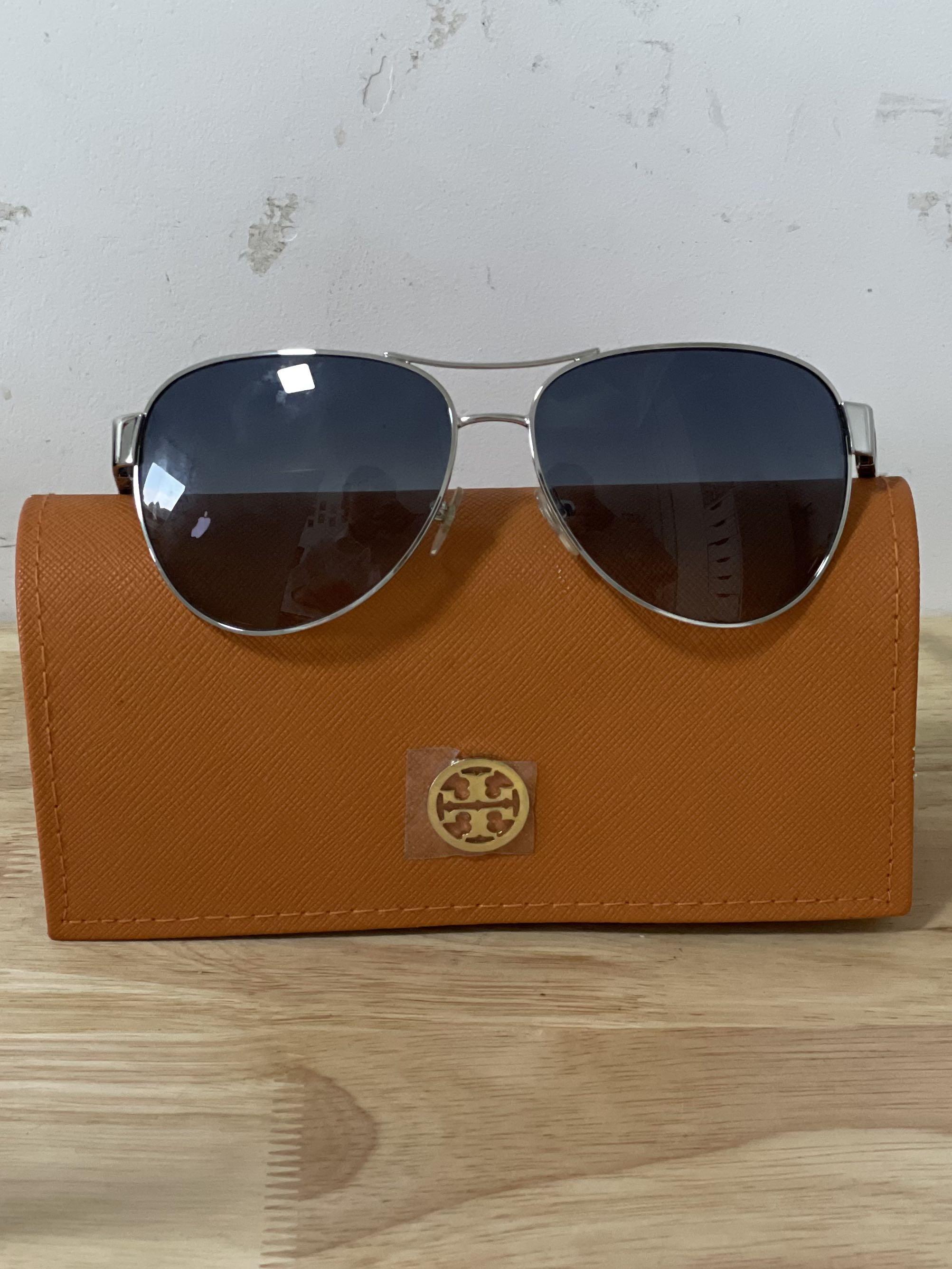 Vintage Tory Burch Aviator Sunglasses, Women's Fashion, Watches &  Accessories, Sunglasses & Eyewear on Carousell