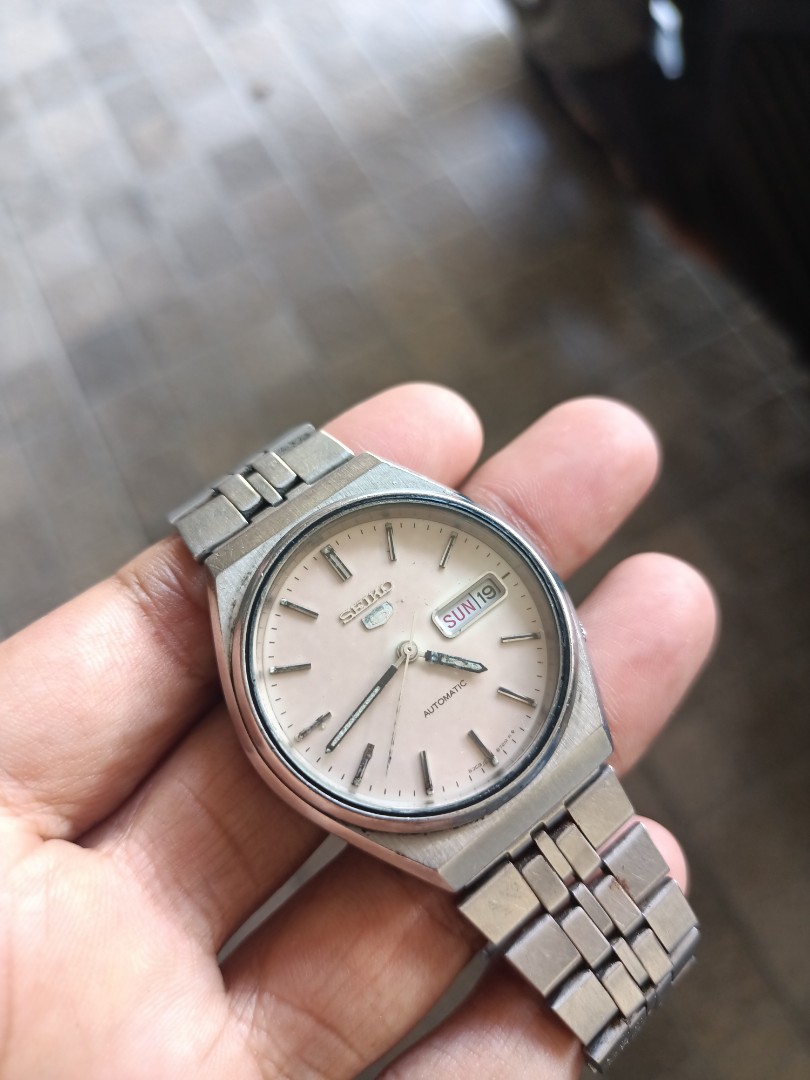 Vintage watch Seiko 5 automatic, Men's Fashion, Watches & Accessories, Watches Carousell