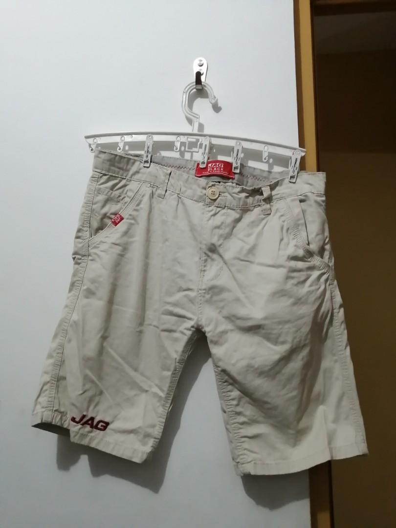 White Jag Shorts, Men's Fashion 