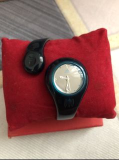 (Category: ) located in . Submitted by sell_personal_items (Listing ID 1161840729, Image 1). Description: .
