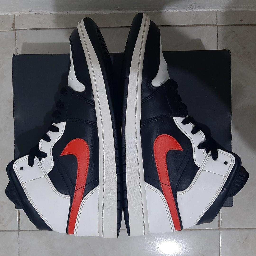 jordan mid chile red