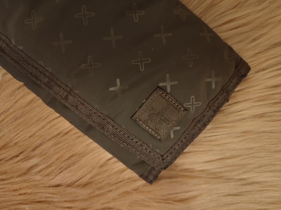 Authentic porter long wallet (Category: Luxury Bags & Wallets) located in Paranaque City. Submitted by edwinvuru (Listing ID 1161921898, Image 3). Description: authentic porter long wallet trifold nylon material like new condition.