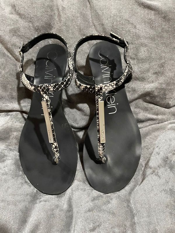 Calvin Klein sandals, Women's Fashion, Footwear, Flats & Sandals on ...