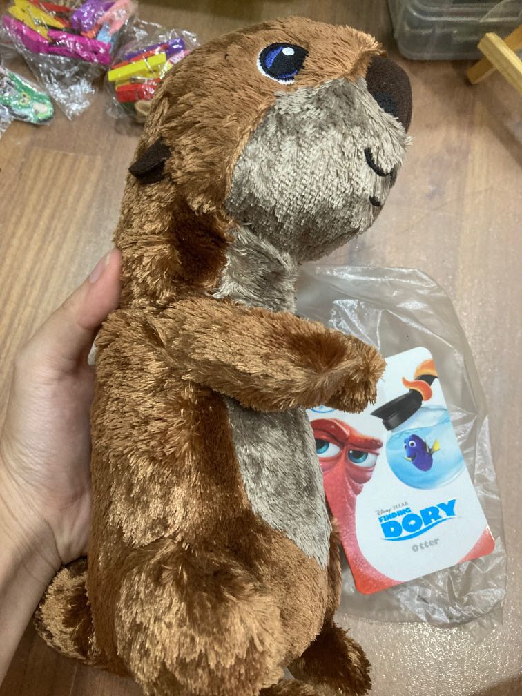 Disney Finding Dory Otter Plush Toy, Hobbies & Toys, Toys & Games on