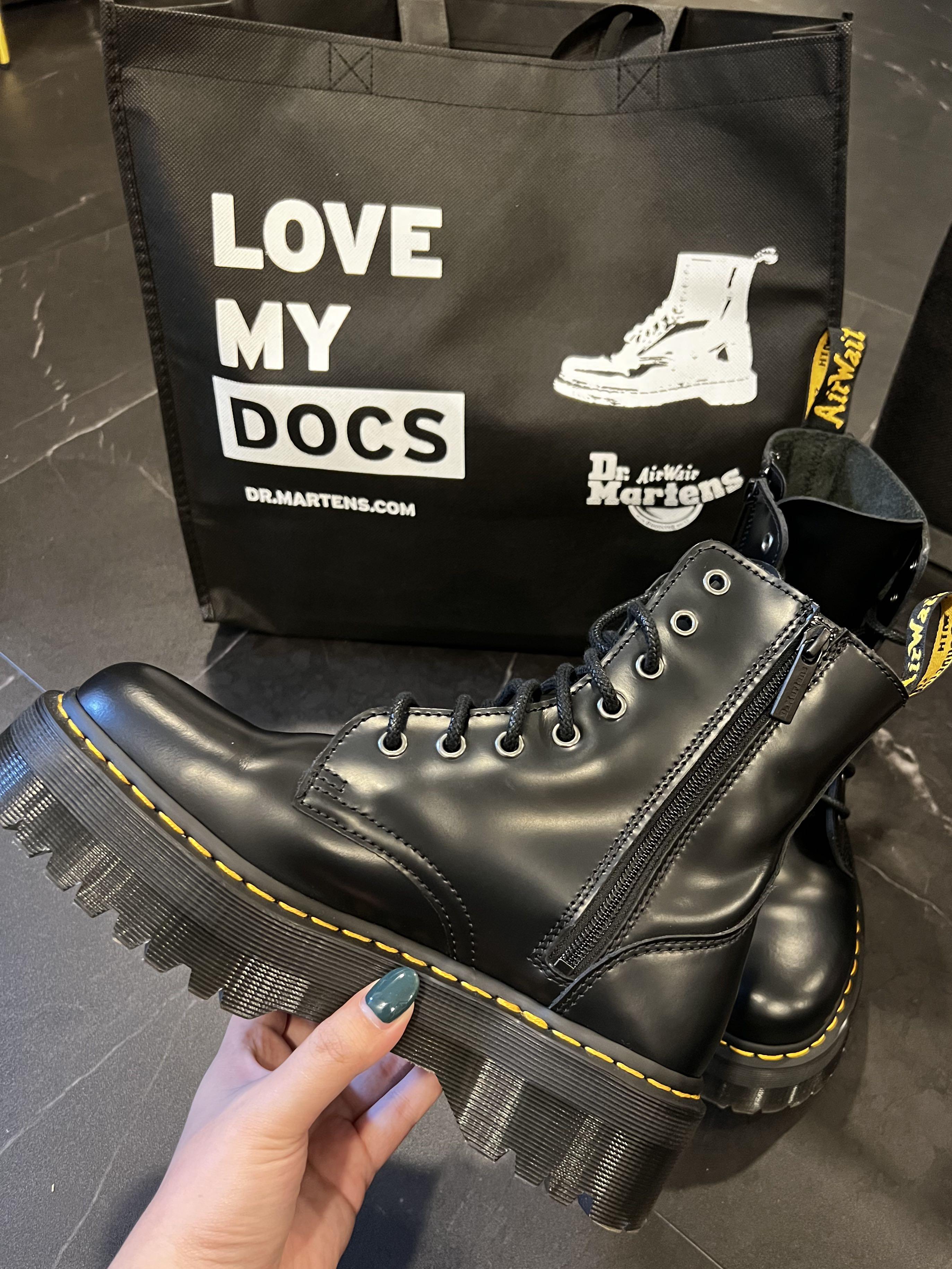 dr martens blue jadon