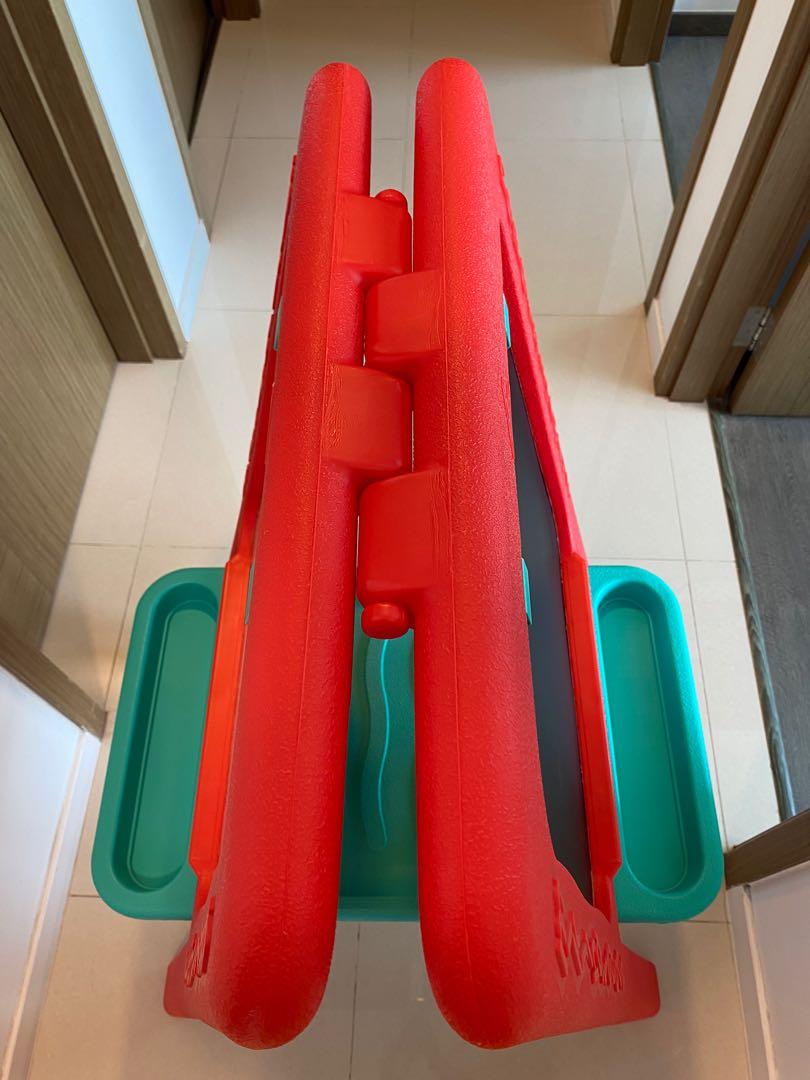 ELC Plastic Extendable Easel, Babies & Kids, Baby Nursery & Kids