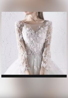 (Category: ) located in . Submitted by mellycloset (Listing ID 1161981063, Image 1). Description: .
