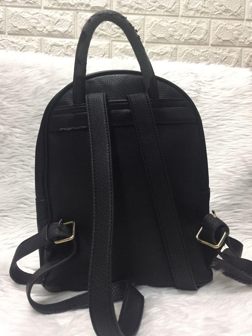 FOREVER 21 Black Backpack Women s Fashion Bags Wallets Backpacks on Carousell