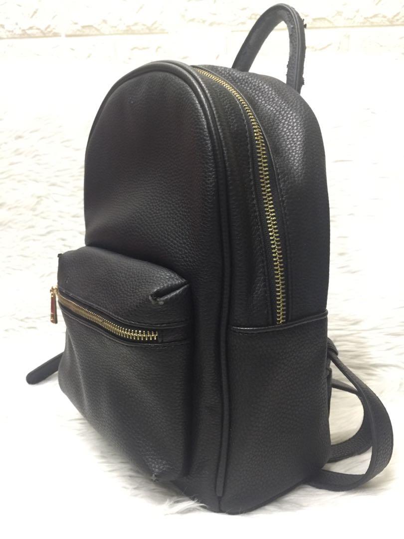 FOREVER 21 Black Backpack Women s Fashion Bags Wallets Backpacks on Carousell
