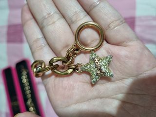 (Category: ) located in . Submitted by sarahfarah2021 (Listing ID 1161925848, Image 1). Description: .
