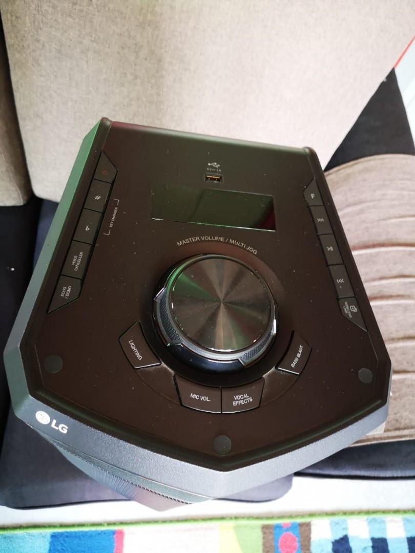 LG FJ5 XBOOM 220E SPEAKER SYSTEM WITH KARAOKE BLUETOOTH