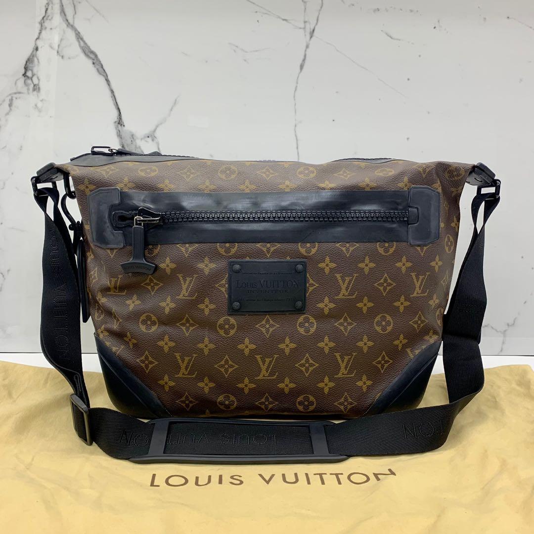 Louis Vuitton M40399 Monogram Waterproof Messenger Bag Crossbody