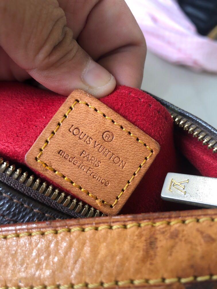 Lv croissant mini (Category: Luxury Bags & Wallets) located in Antipolo. Submitted by shopitsmeanttobe (Listing ID 1161840940, Image 2). Description: No code.