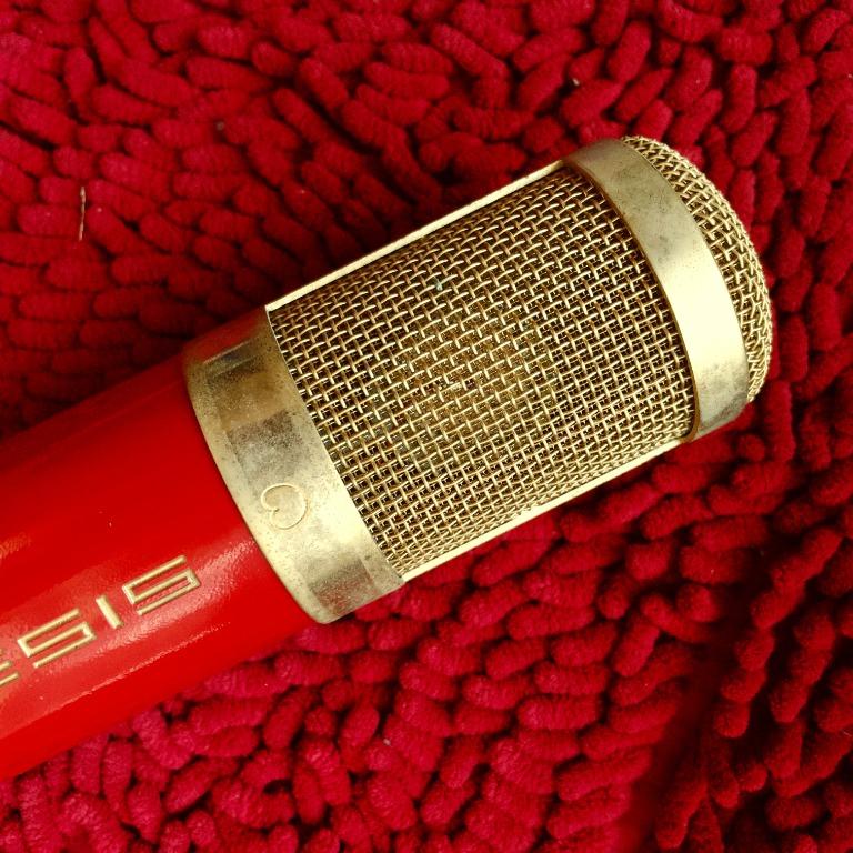 MXL Genesis Large Diaphragm Tube Condenser Microphone (Category: Microphones) located in Makati City. Submitted by funkista (Listing ID 1161901230, Image 2). Description: Hi there! I'm selling my used MXL Genesis Large Diaphragm Tube Condenser Microphone. Been using this mainly indoors for my home studio. Comes with dedicated power supply, Mogami cables, shock mount, pop-filter, wooden box, wipe cloth, gold headphones. Issue is actually the shock
