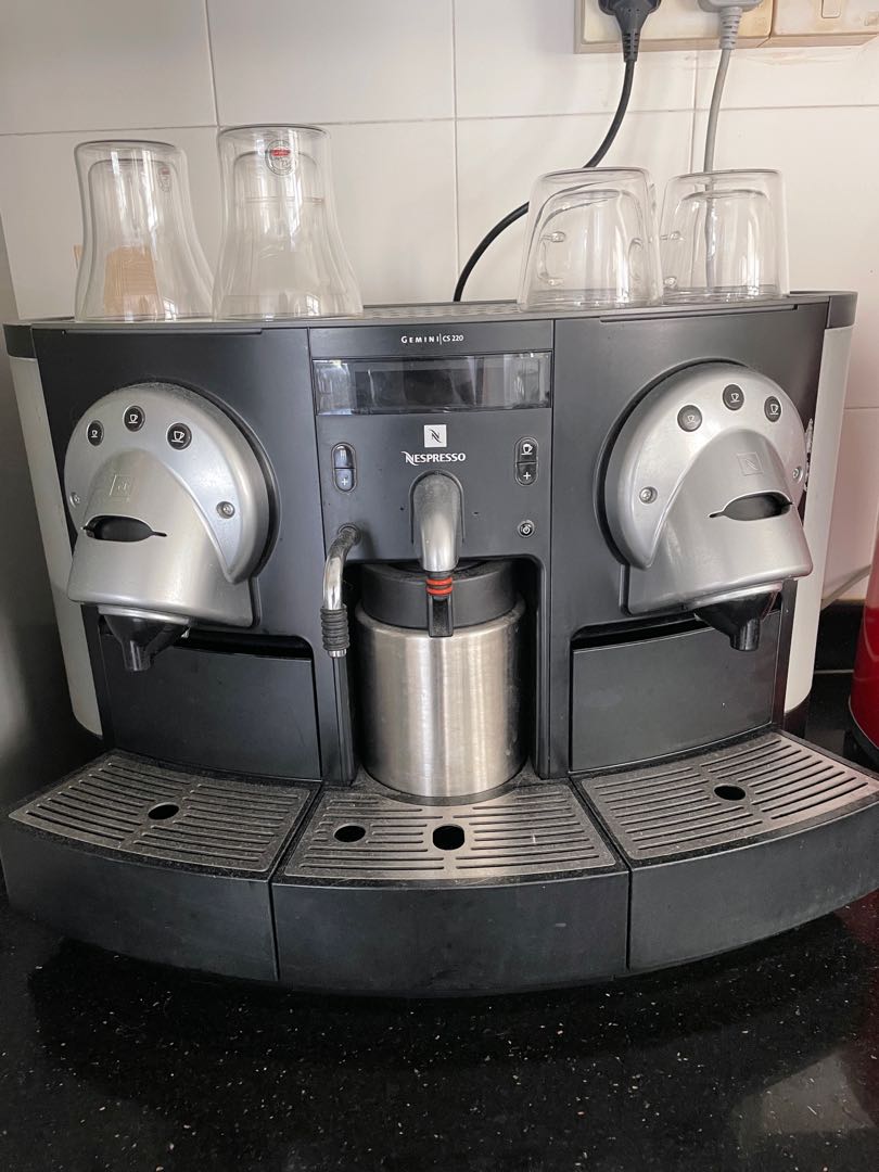 Nespresso Professional Gemini CS 220, TV & Home Appliances, Kitchen