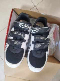 （分類：）位於 。 由 fmcuni 提交（商品編號 1161880357，圖片 1）。簡介： 。