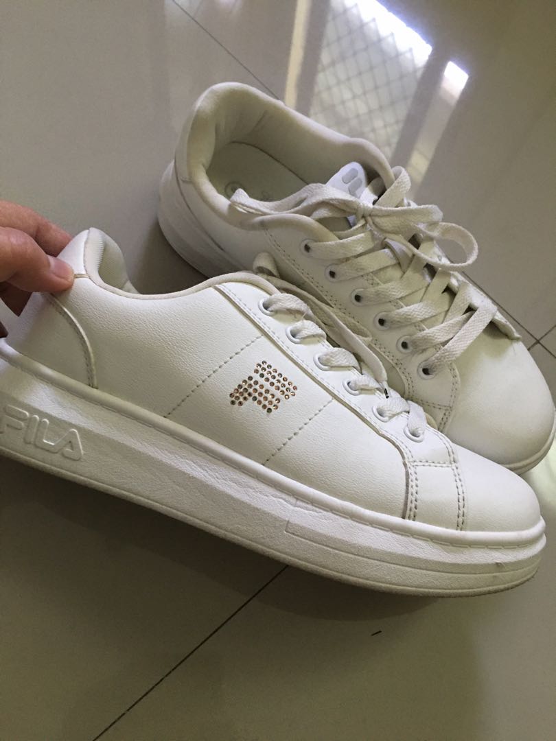 Original Fila Women s Fashion Footwear Sneakers on Carousell