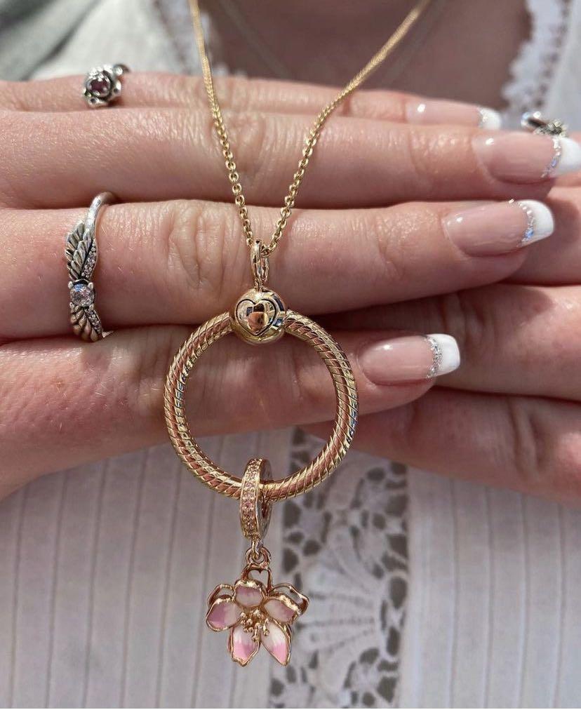 PANDORA ROSEGOLD NECKLACE with O CHAIN 