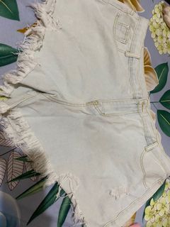 (Category: ) located in . Submitted by yangkorn (Listing ID 1161905802, Image 1). Description: .
