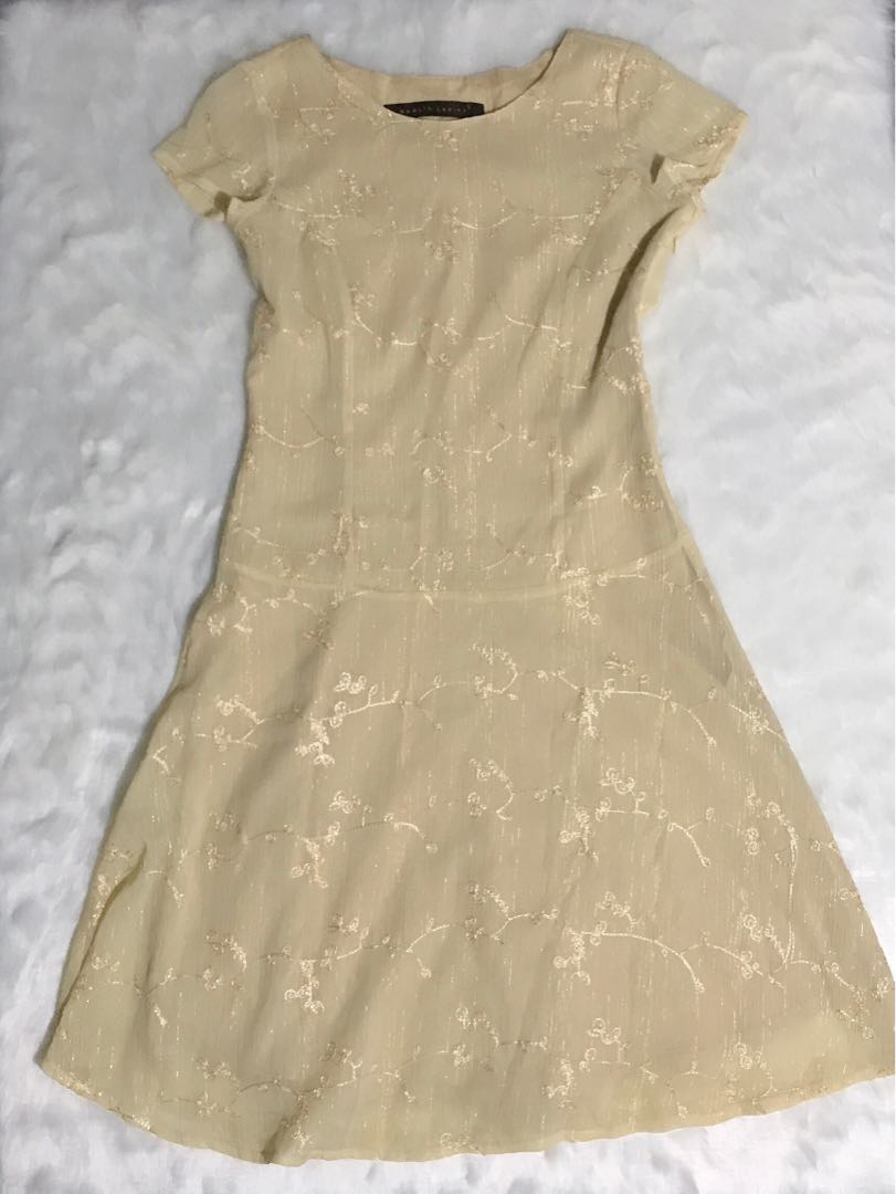 Samlin Dress (Gold), Women's Fashion, Dresses & Sets, Dresses on Carousell