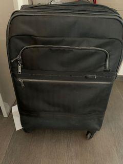 Samsonite luggage 23”