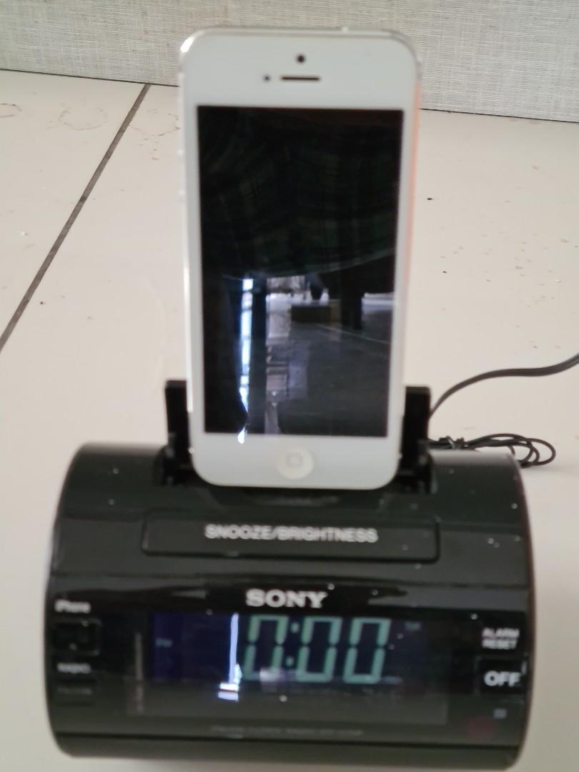 Sony clock and alarm, Furniture & Home Living, Home Decor, Clocks on ...