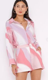 (Category: ) located in . Submitted by clothesbyrenn (Listing ID 1161854978, Image 1). Description: .