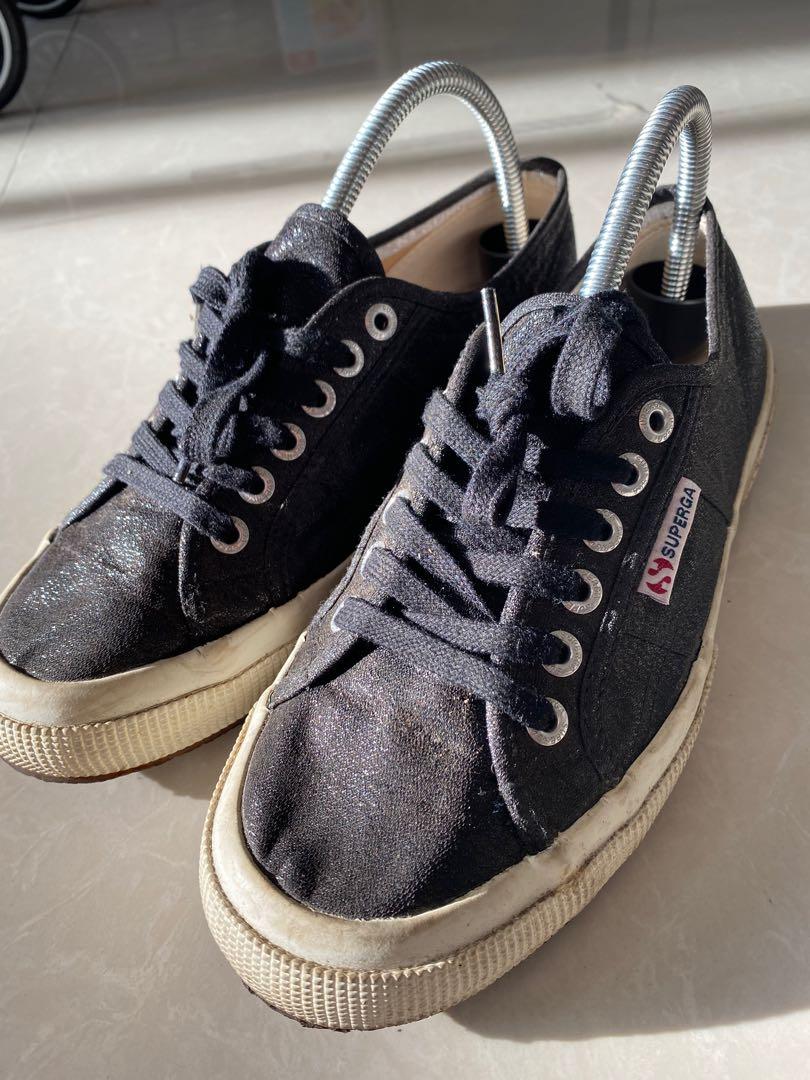 superga size 39