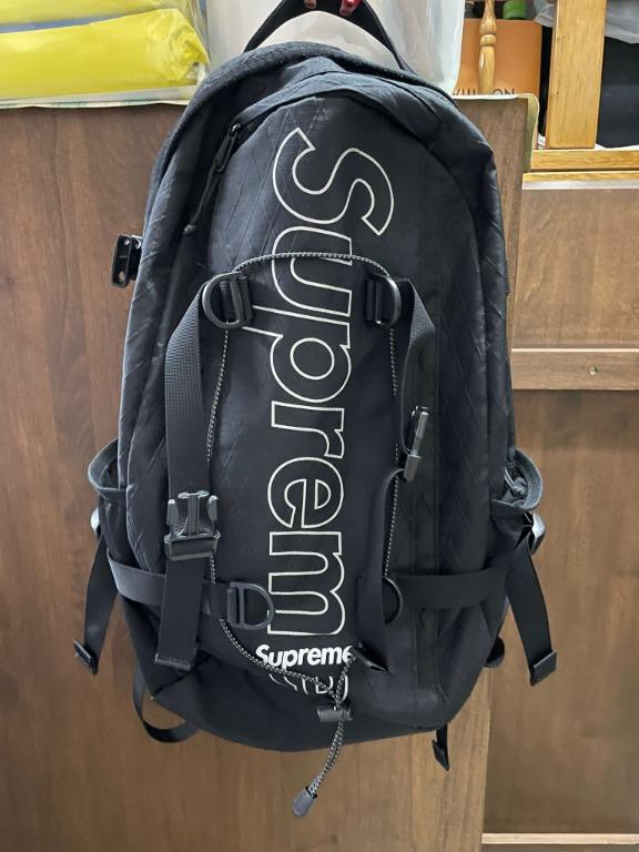 全3色/黒/赤/ベージュ Supreme 18FW Backpack 【美品】容量約２６Ｌ