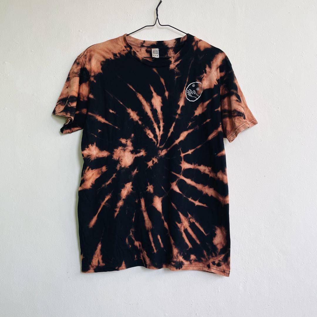 Tiedye Black Embroidery T shirt, Fesyen 