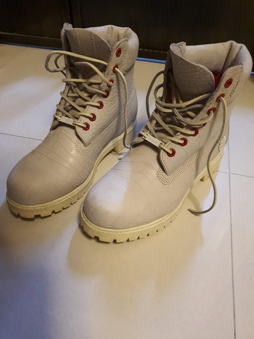 White serpent deals timberland boots