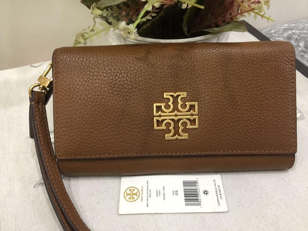 Tory burch, Women's Fashion, Bags & Wallets, Wallets & Card holders on  Carousell