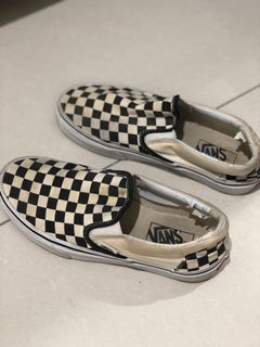 van white checkered