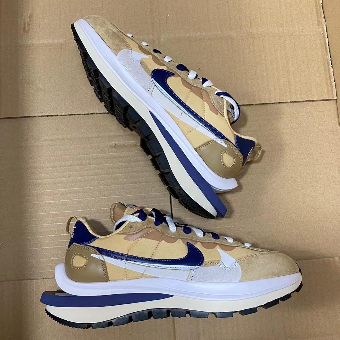 sacai x vaporwaffle tan navy