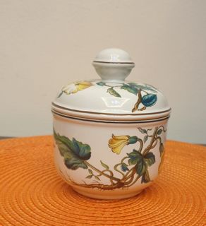 (Category: ) located in . Submitted by eelzysbestfinds (Listing ID 1161955399, Image 1). Description: .