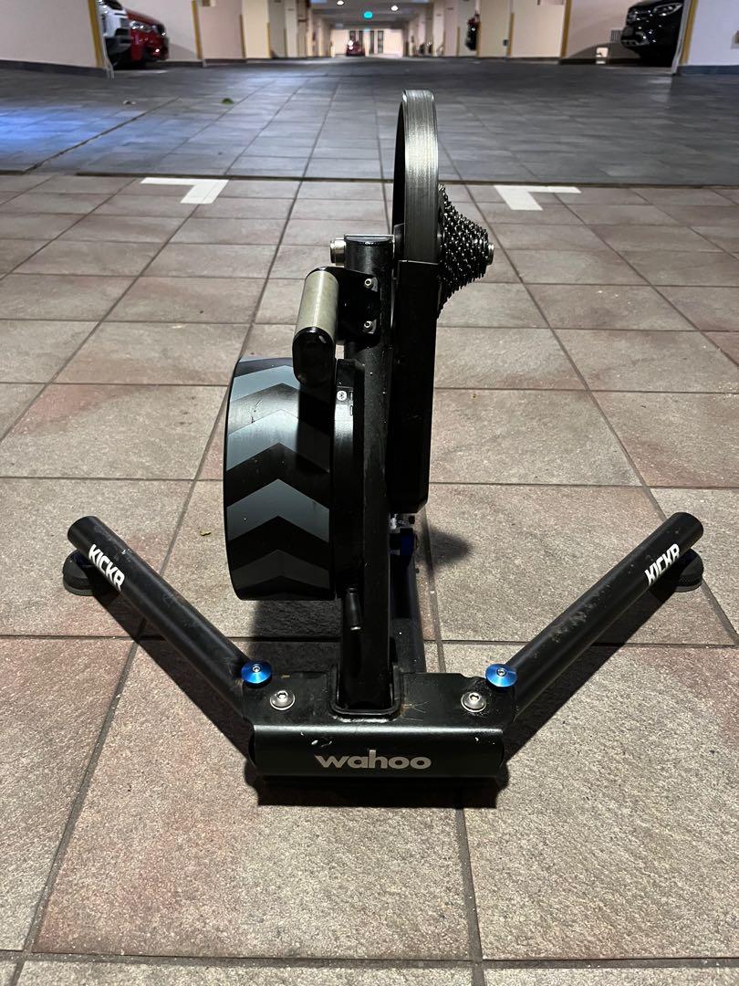 Wahoo Kickr V4 with Axis base, Sports 
