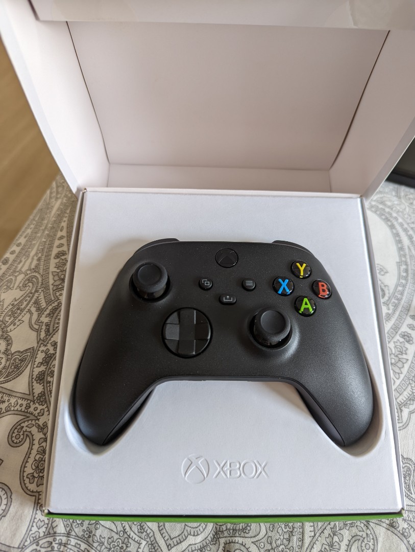 Xbox wireless controller with cable on Carousell