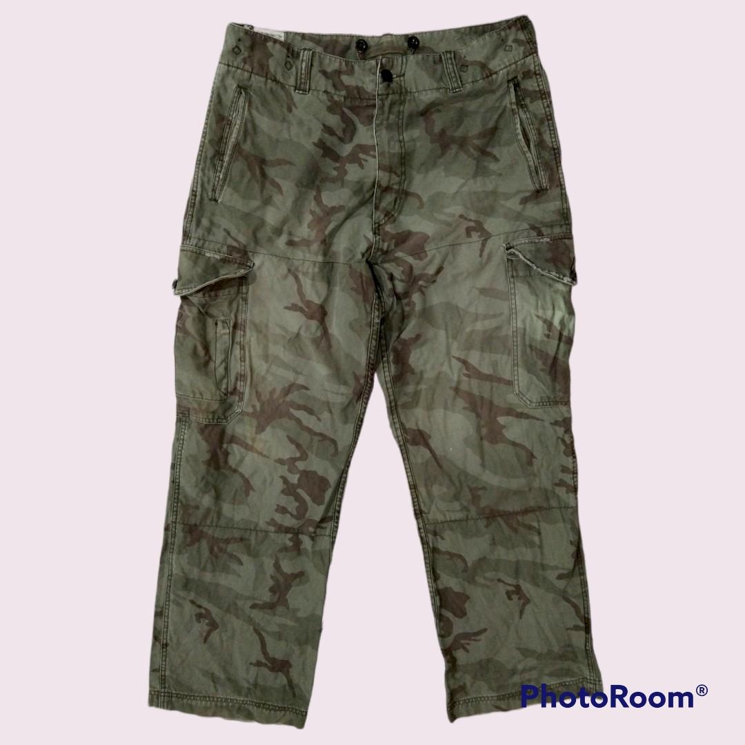 American eagle outlet camo jeans