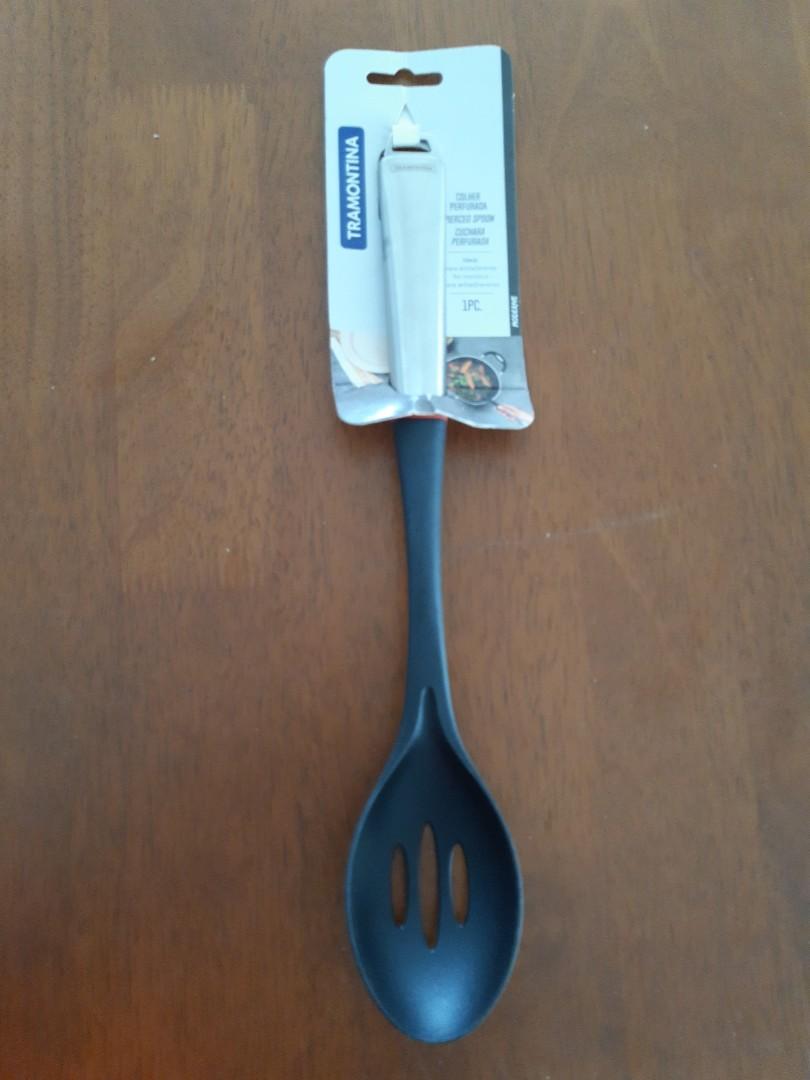BN Cooking spoon (Category: Cookware & Accessories) located in Singapore. Submitted by mervteo (Listing ID 1162024921, Image 1). Description: Brand new Cooking Spoon.