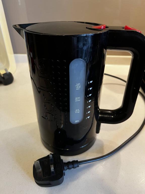 Bodum bistro 34oz electric water kettle top