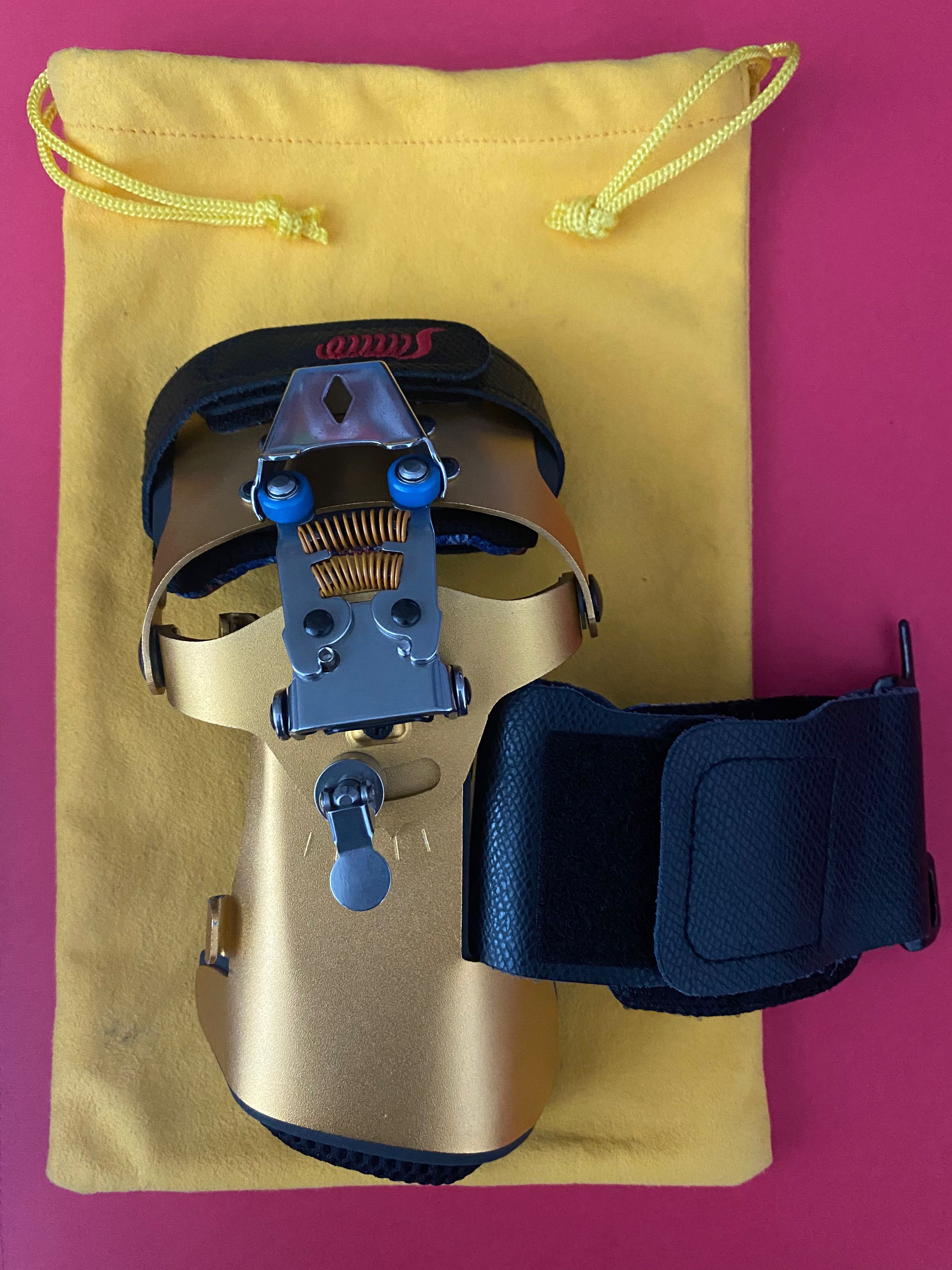 Bowling Wrist Guard (RevTension Scorpion), Sports Equipment, Sports