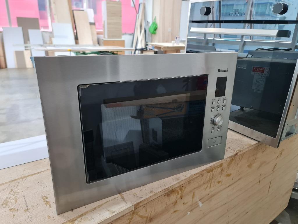 Rinnai built top in microwave