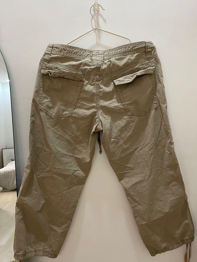 Calvin Klein Cargo Capri Pants