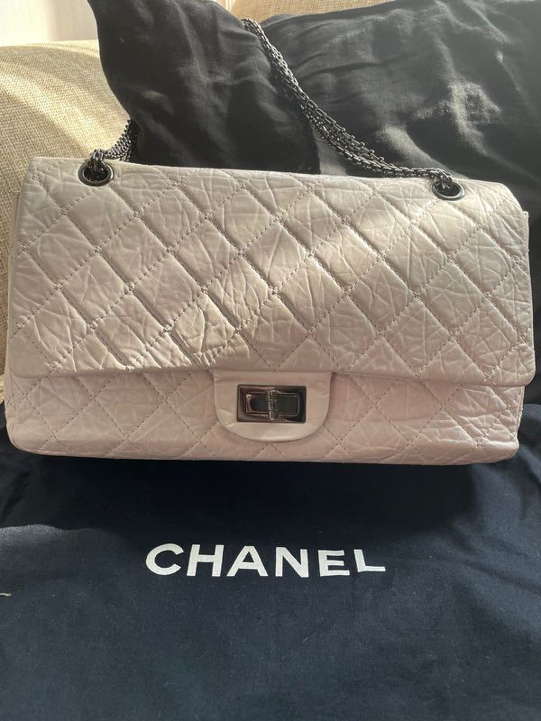 chanel reissue bag