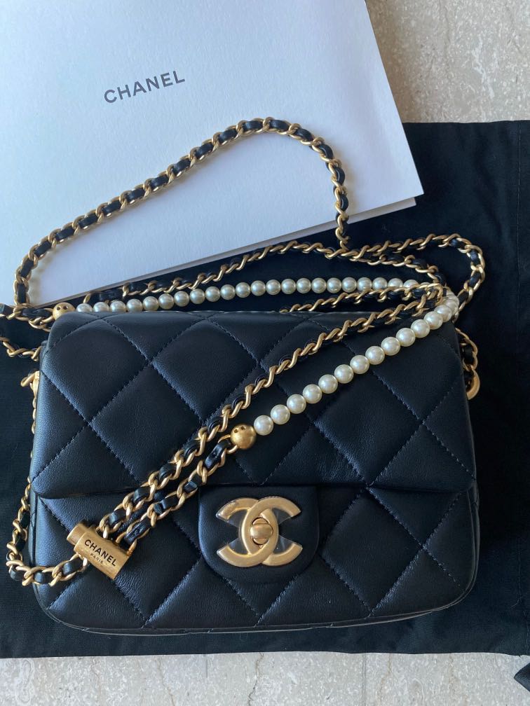 Chanel bag with pearl strap deals