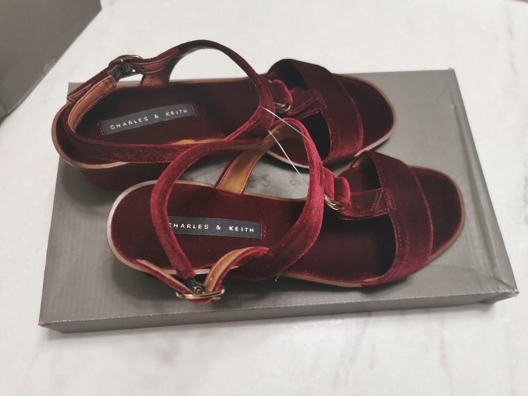 Red brand sandals shop
