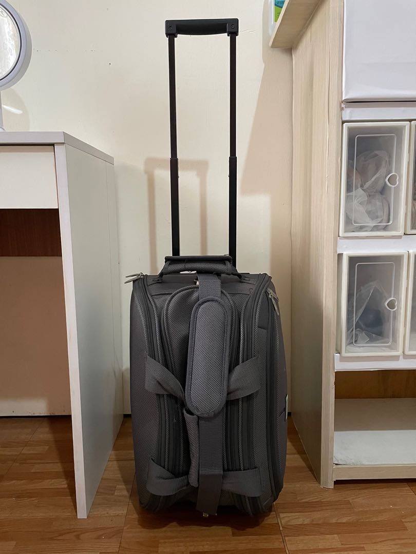 Compass Travel Bag, Hobbies & Toys, Travel, Luggage on Carousell