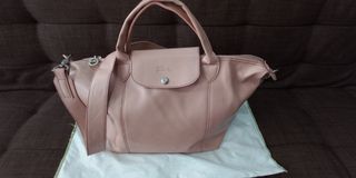 (Kategori: ) berada di . Dikirim oleh barluci_stuff (ID iklan 1162041167, Gambar 1). Deskripsi: .