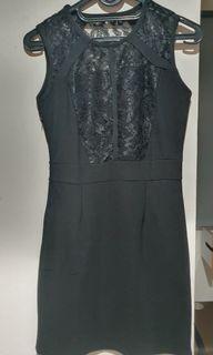 Dress Hitam ukuran S