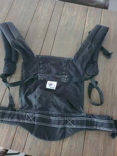Ergo Baby Soft Carrier - Travel Friendly